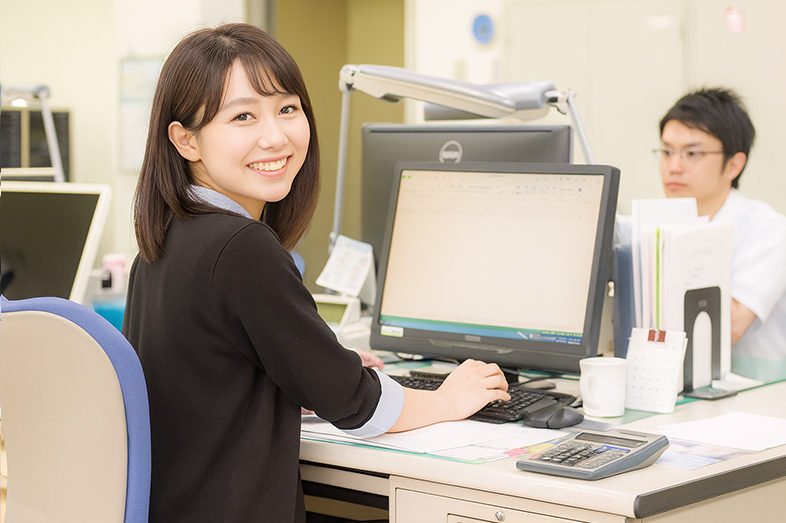 ソニック本社　総務・経理部